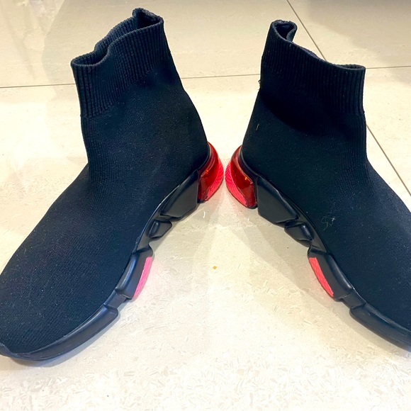 Balenciaga black and pink shoes - Picture 1 of 5